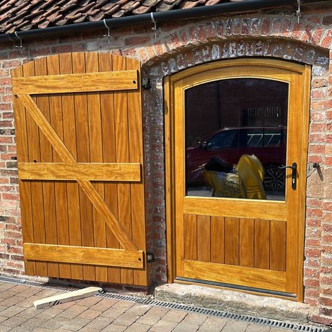 FA North Timber Barn Door and Gate