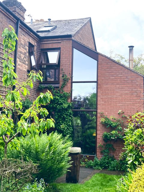 Gable window Beeston