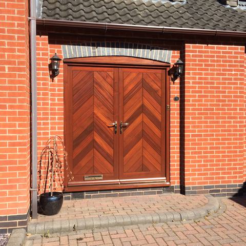 Chevron wooden double door (2)